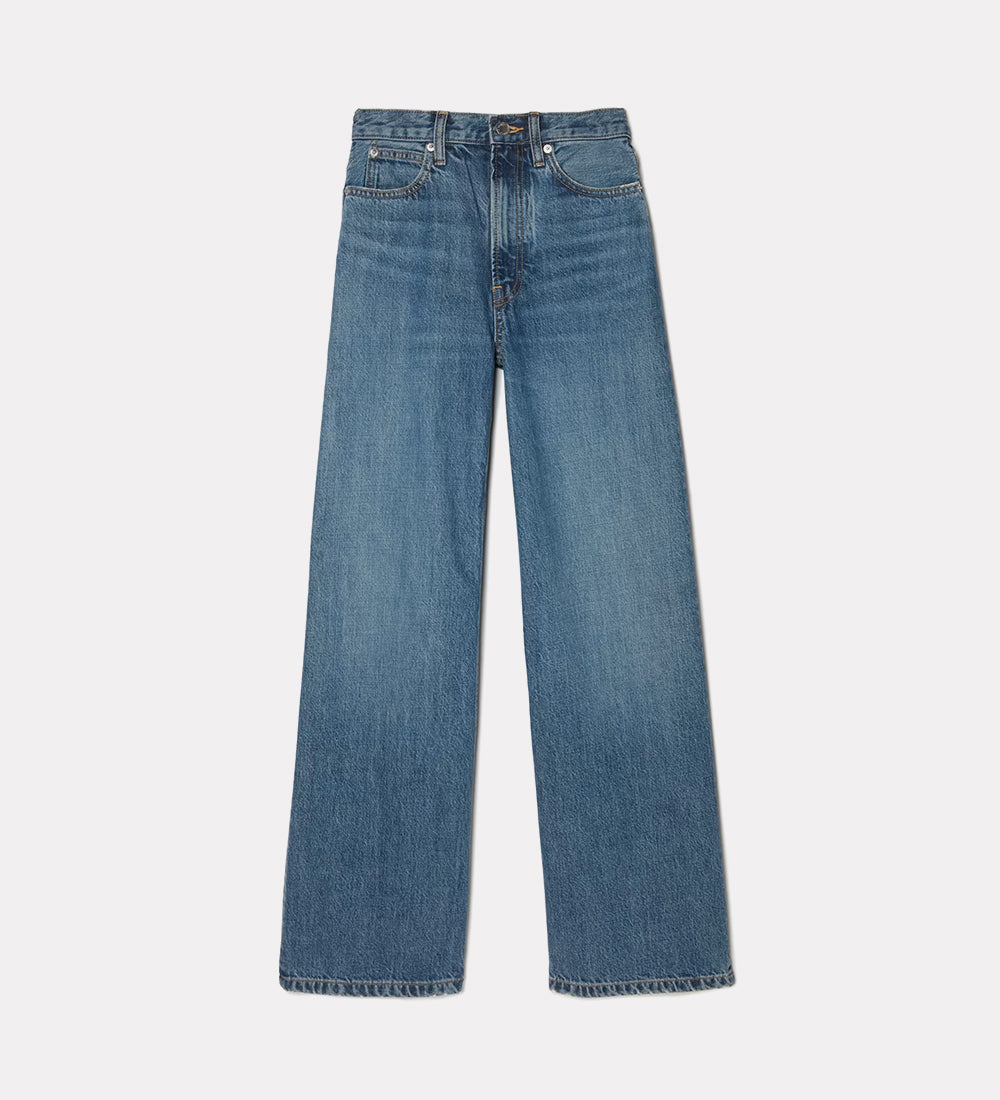 Women's fit mid rise denim jeans