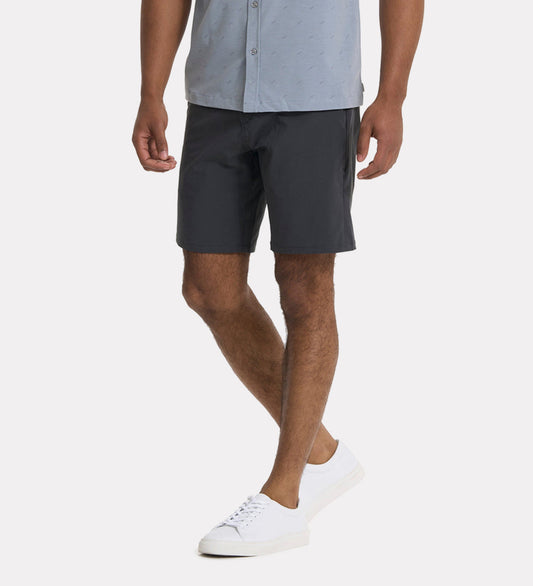 Cargo zip pocket shorts for men