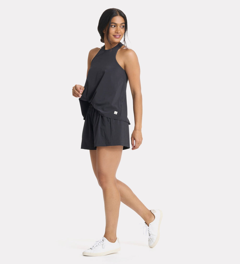 Women's high-rise short with zipper