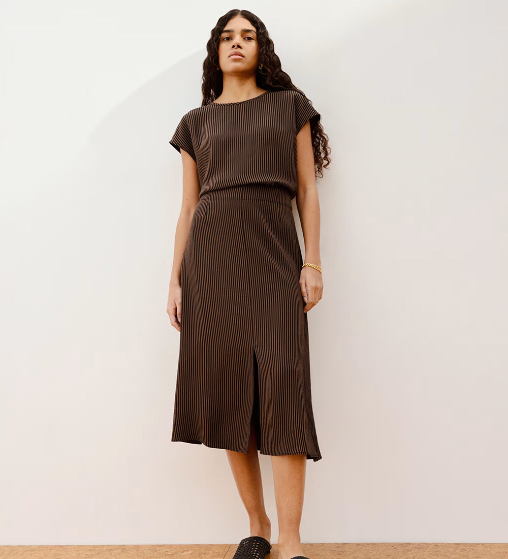 Women's flowy midi skirt