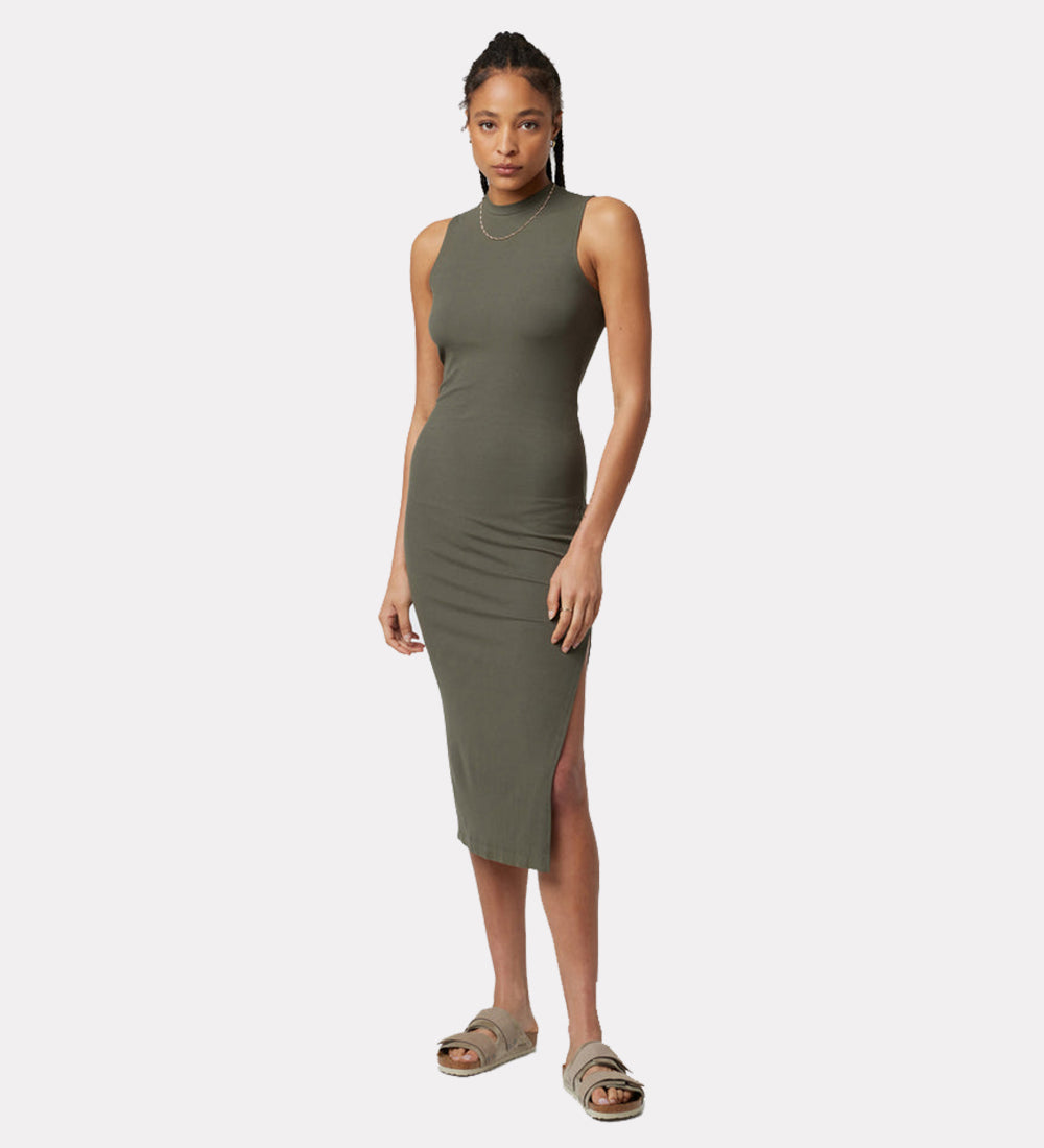 Long dress with side slit
