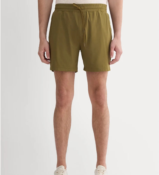 Men solid cotton shorts