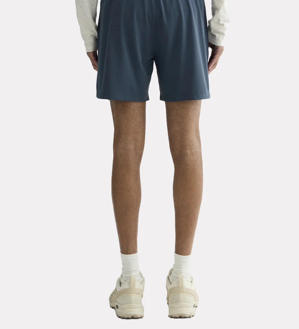 Men solid cotton shorts