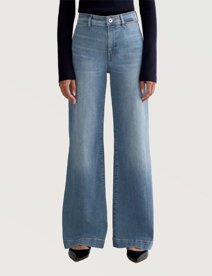 Relaxed Fit Wide Leg Jeans