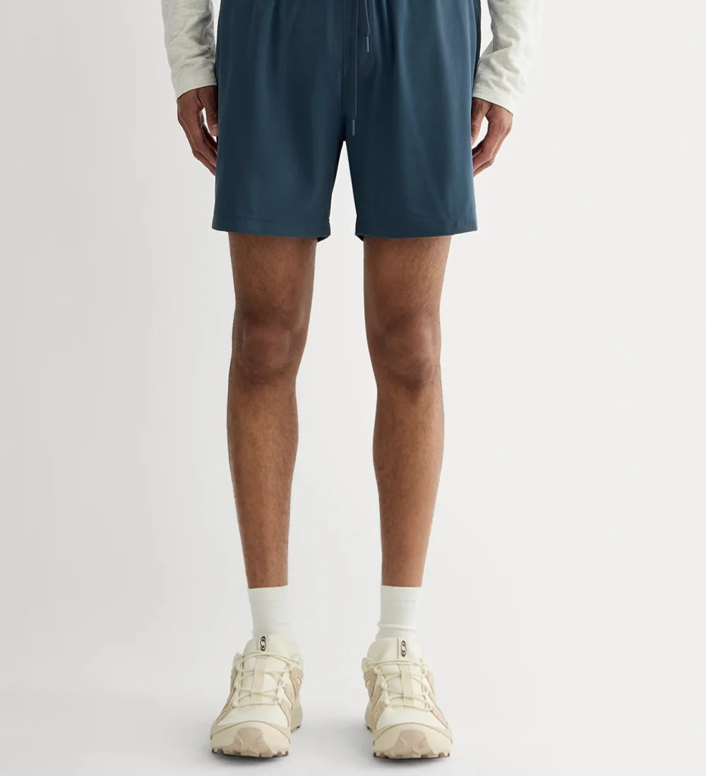 Men solid cotton shorts