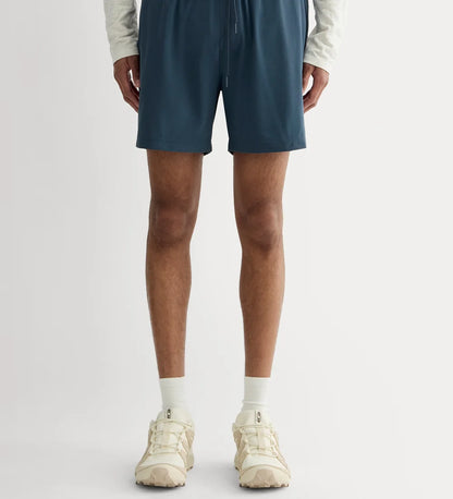 Men solid cotton shorts