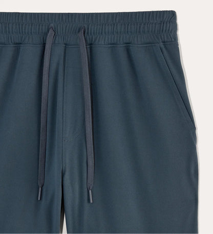 Men solid cotton shorts