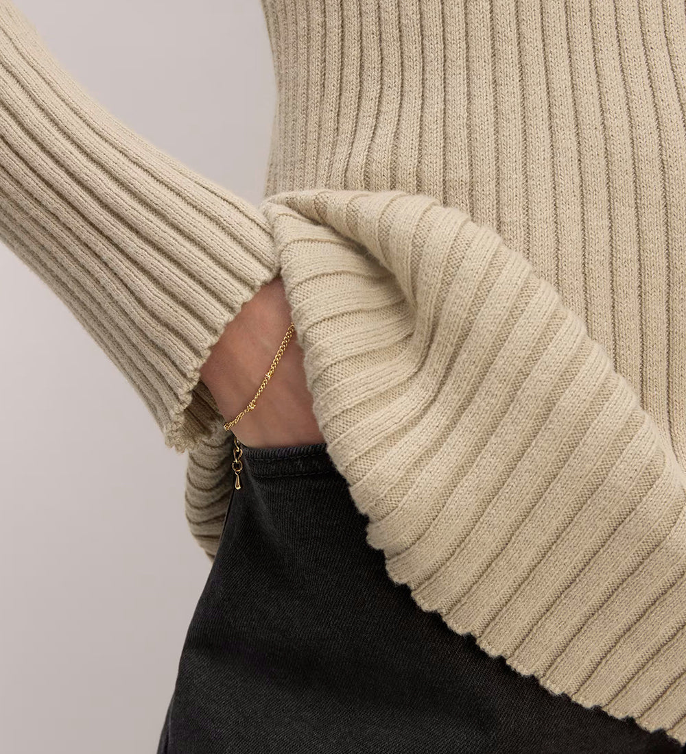 Solid knit ribbed top winslet