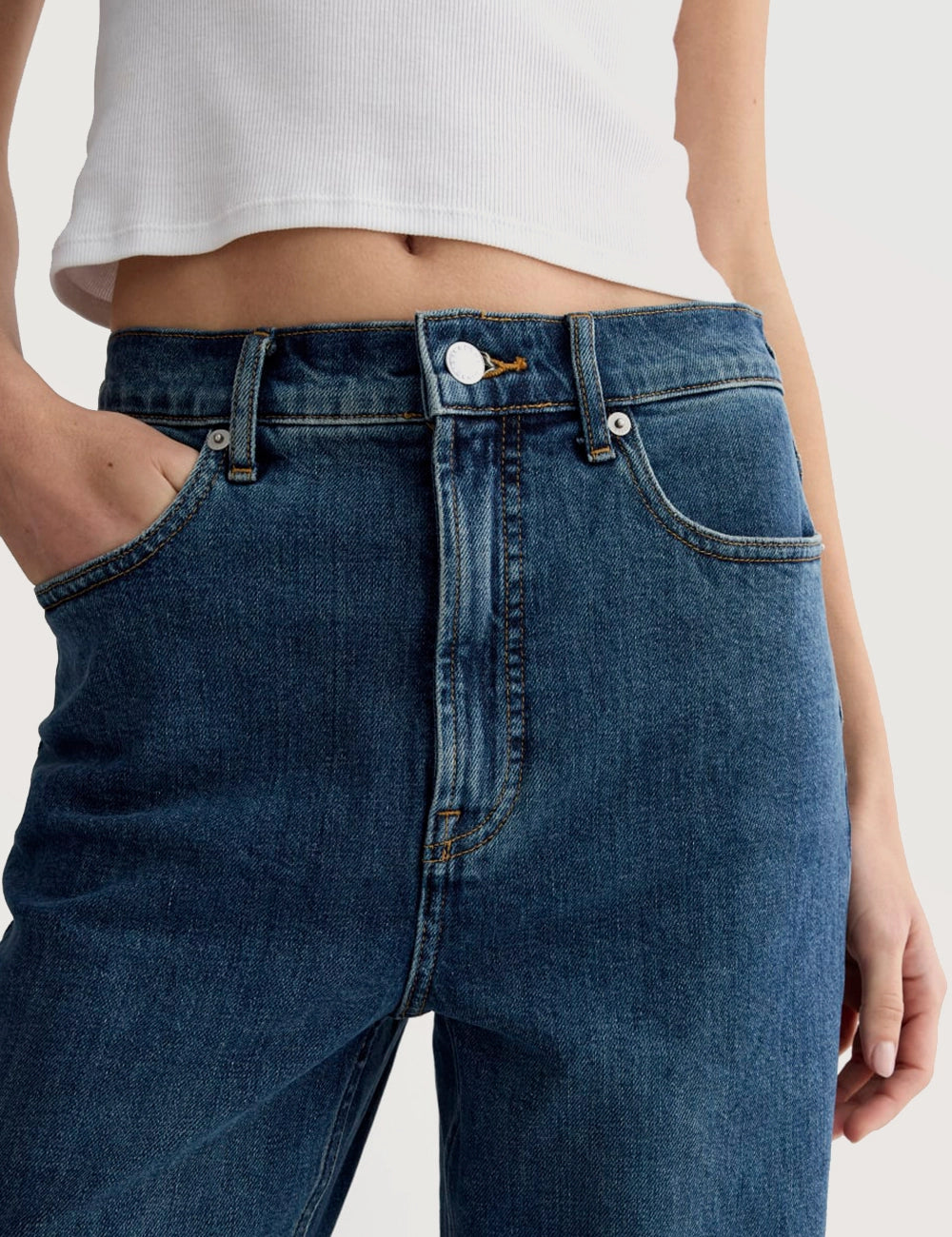 Clean Cut Straight Jeans